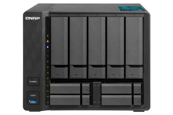 QNAP представила новый NAS-сервер TVS-951X на платформе Intel Celeron
